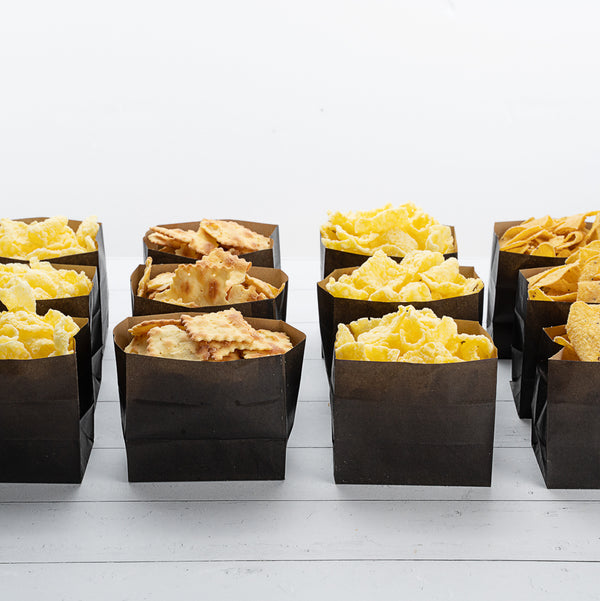 Restaurantware Bag Tek Black Paper Large Snack Bag - 4 1/4" X 2 1/2" X 3 3/4" - 100 Count Box