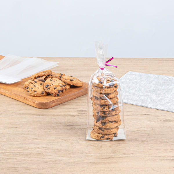 Restaurantware Bag Tek Clear Plastic Gusset Bag - Flat Bottom Paper Insert Heat Sealable - 3" X 2" X 8" - 100 Count Box