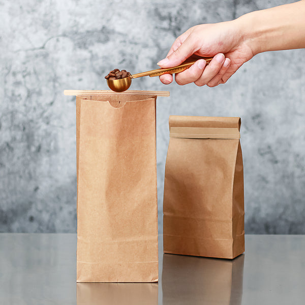 Restaurantware Bag Tek Kraft Paper Bakery / Coffee Tin Tie Bag - 4 3/4" X 2 1/2" X 9 3/4" - 100 Count Box