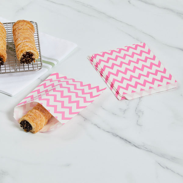 Restaurantware Bag Tek Rectangle Pink Paper Bag - Zig Zags - 7" X 5" - 100 Count Box