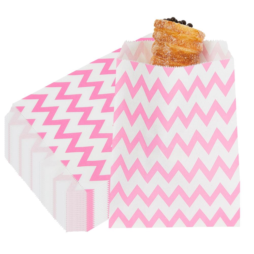 restaurantware Bag Tek Rectangle Pink Paper Bag - Zig Zags - 7" x 5" - 100 count box