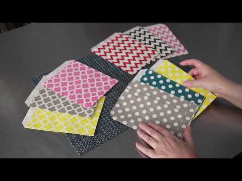 Restaurantware Bag Tek Rectangle Yellow Paper Bag - Polka Dots - 7" X 5" - 100 Count Box