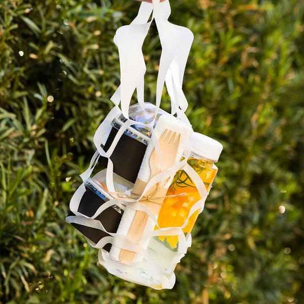 Restaurantware Bag Tek White Medium Net Take Out Bag - 9 3/4" X 8 3/4" - 100 Count Box