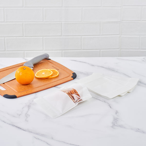 Restaurantware Bag Tek White Plastic Medium Window Bag - Heat Sealable - 8" X 5" X 1 3/4" - 100 Count Box