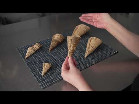 Restaurantware Bambuddha 1 Oz Natural Bamboo Mini Cone - 3" X 1 1/4" X 1 1/4" - 200 Count Box