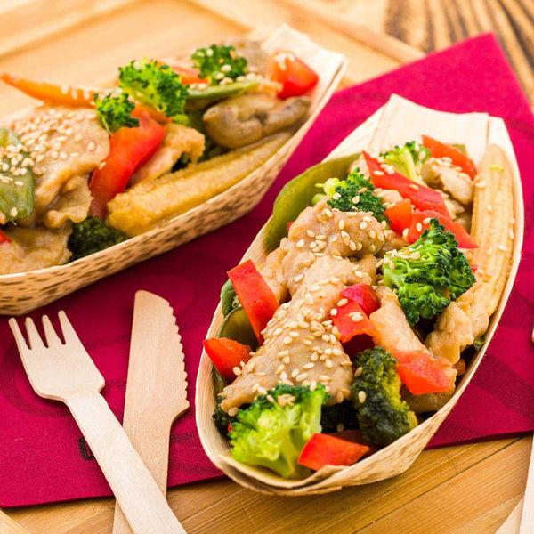 Restaurantware Bambuddha Natural Bamboo Medium Food Tray / Boat - 7 1/4" X 3 1/2" X 1 3/4" - 200 Count Box