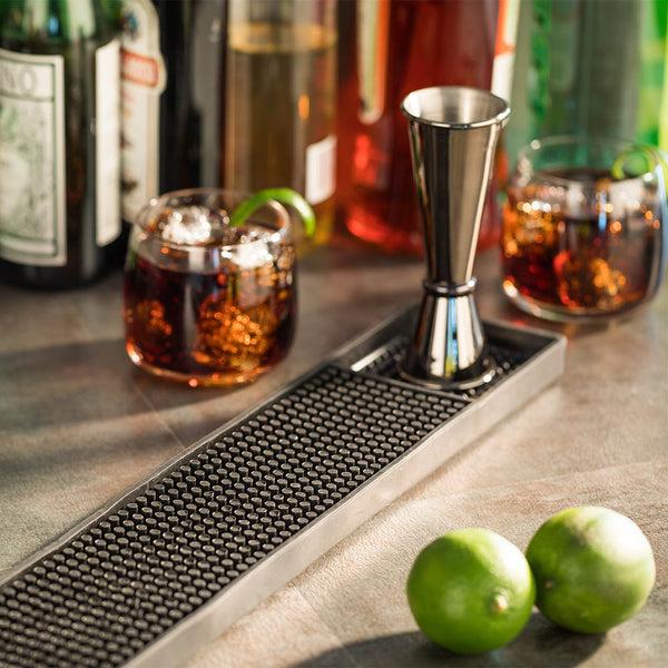 Restaurantware Bar Lux Black Rubber Bar Mat - No Spill Drink Compartment - 23 3/4" X 3" X 3/4" - 1 Count Box
