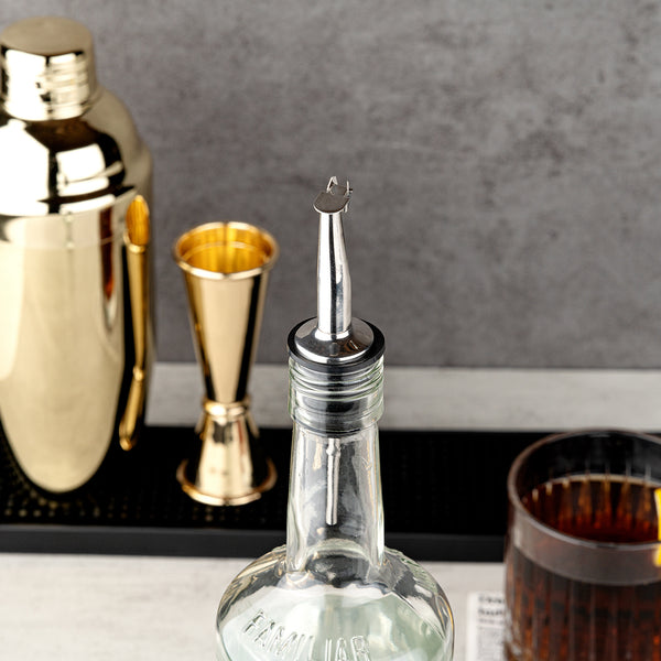 Restaurantware Bar Lux Stainless Steel Tapered Liquor Pourer - With Flip Cap - 4 1/4" X 1" X 1" - 10 Count Box