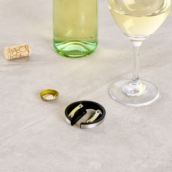 Restaurantware Bar Lux Stainless Steel Wine Foil Cutter - Magnetic - 1 Count Box