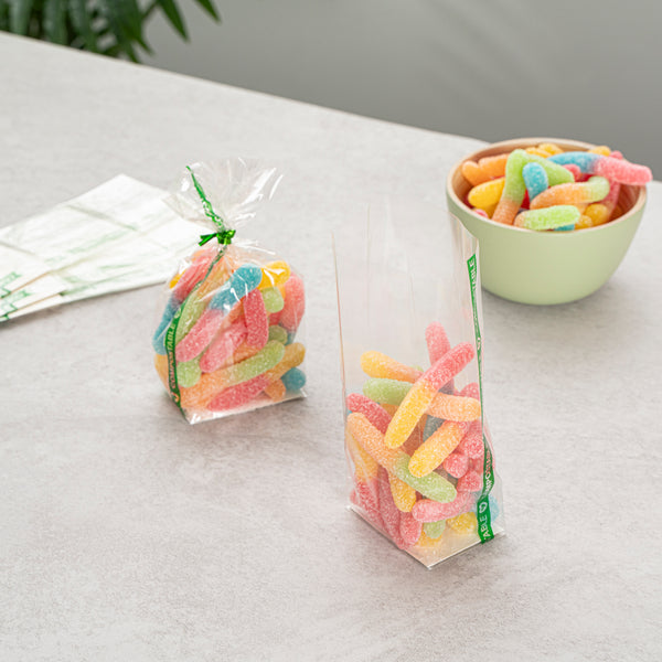 Restaurantware Basic Nature Clear Plastic Gusset Bag - Compostable Paper Insert Heat Sealable - 2" X 1 1/2" X 5" - 100 Count Box