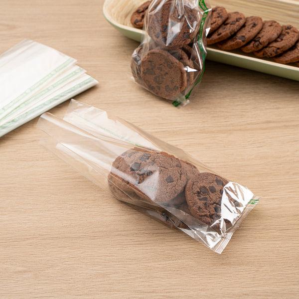 Restaurantware Basic Nature Clear Plastic Gusset Bag - Compostable High Clarity Heat Sealable - 3" X 1 1/4" X 8 1/4" - 100 Count Box