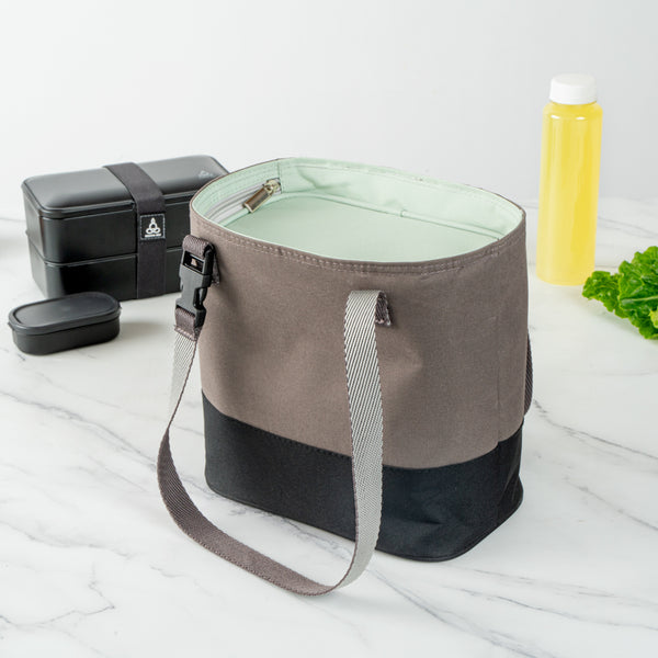 Restaurantware Bento Tek Buddha Box Insulated Lunch Bag - 8 3/4" X 5 1/2" X 7 3/4" - 1 Count Box