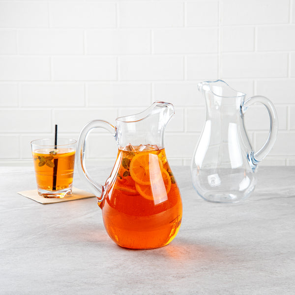 Restaurantware Bev Tek 57 Oz Clear Polycarbonate Water Pitcher - 7" X 3 1/2" X 9 1/2" - 6 Count Box