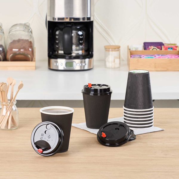 Restaurantware Black Plastic Coffee Cup Lid - Fits 8 12 16 And 20 Oz With Red Heart Plug - 500 Count Box