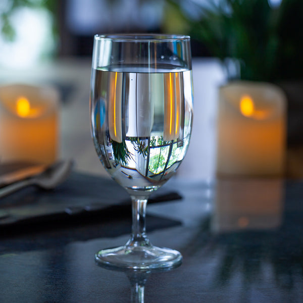 Restaurantware Cascata 14 Oz Water Goblet Glass - 3" X 3" X 7" - 12 Count Box