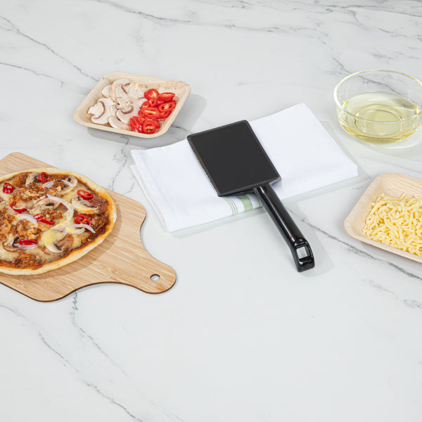 Restaurantware Cater Tek Black Plastic Serving Spatula - Recyclable - 10" - 100 Count Box