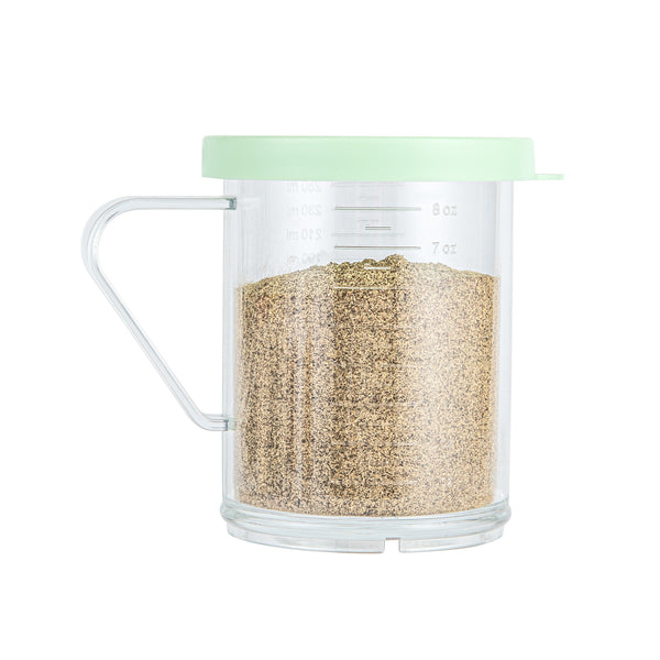 Restaurantware Chef 101 10 Oz Clear Polycarbonate Dredge Spice Shaker - With Green Extra Fine Lid - 4 3/4" X 3 1/4" X 4" - 1 Count Box
