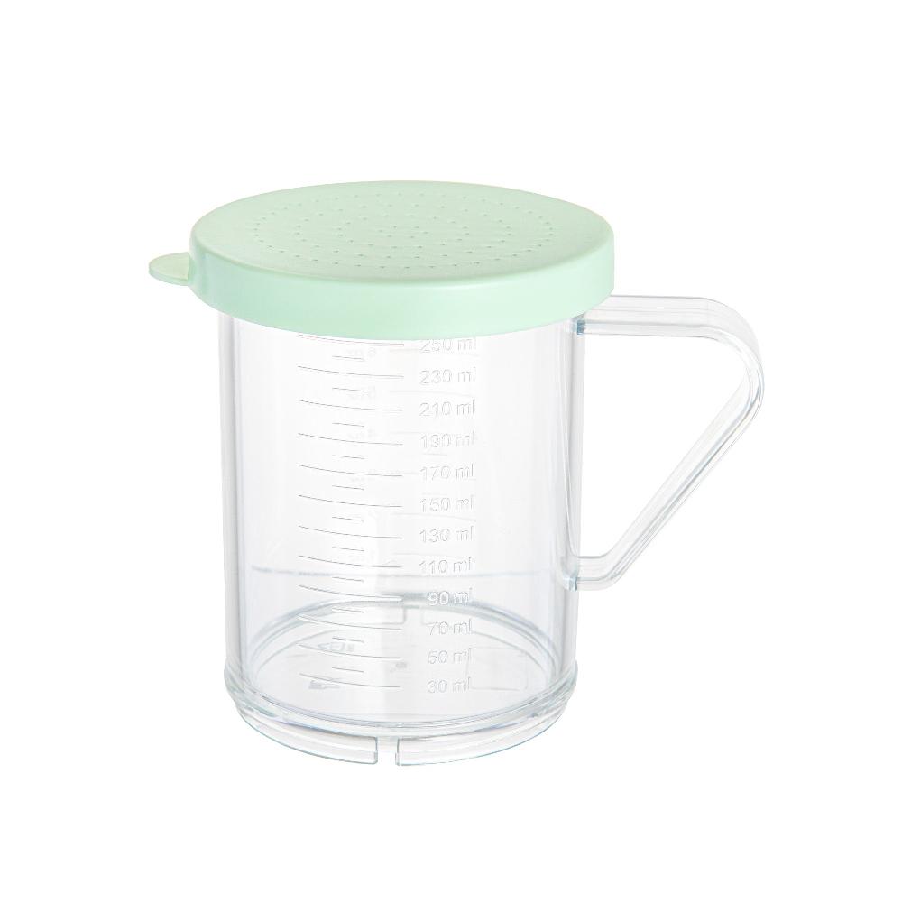 restaurantware Chef 101 10 oz Clear Polycarbonate Dredge Spice Shaker - with Green Extra Fine Lid - 4 3/4" x 3 1/4" x 4" - 1 count box
