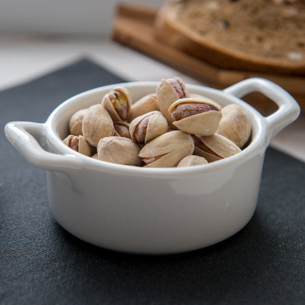 Restaurantware Chef 101 5 Oz Oval White Porcelain Mini Oval Casserole Dish - 4" X 2 3/4" X 1 1/2" - 10 Count Box
