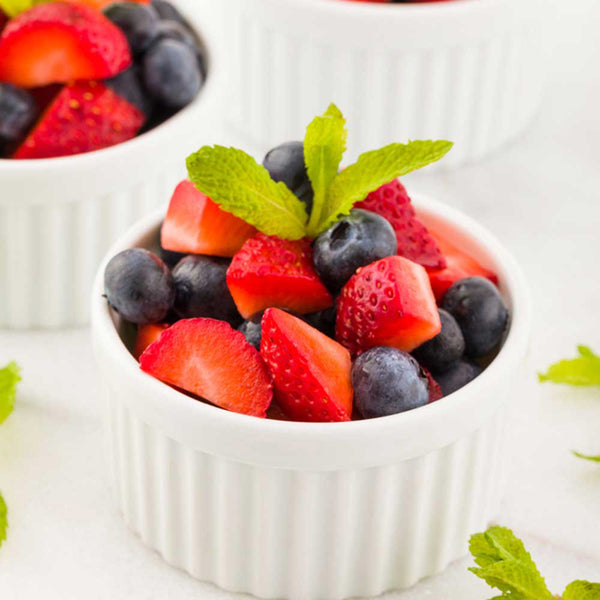 Restaurantware Chef 101 5 Oz Round White Porcelain Mini Ramekin - 3" X 3" X 1 1/2" - 10 Count Box