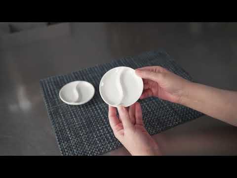 Restaurantware Chef 101 Round White Porcelain Mini Yin Yang Sauce Plate - 3 1/2" X 3 1/2" X 1/2" - 10 Count Box