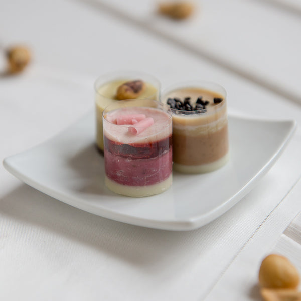 Restaurantware Chef 101 Square White Porcelain Mini Volare Dish - 3" X 3" X 1/2" - 10 Count Box