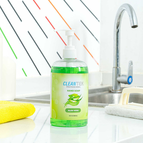 Restaurantware Clean Tek Professional 16.9 Fl. Oz Liquid Hand Soap - Aloe Vera - 24 Count Box
