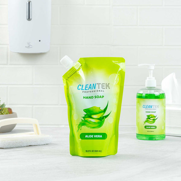 Restaurantware Clean Tek Professional 16.9 Fl. Oz Liquid Hand Soap Refill - Aloe Vera - 24 Count Box