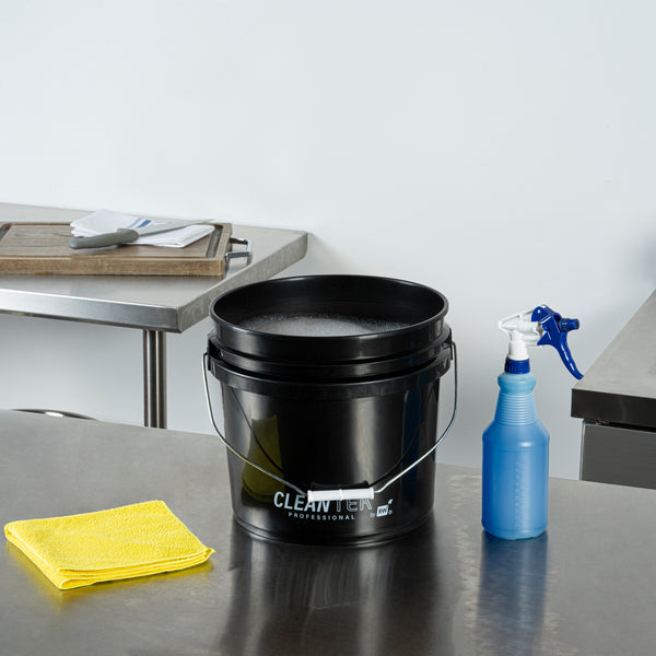 Restaurantware Clean Tek Professional 3.5 Gal Round Black Plastic Pail - 12 1/4" X 12 1/4" X 10 3/4" - 1 Count Box