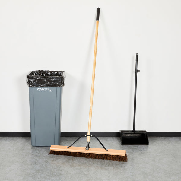 Restaurantware Clean Tek Professional 30" Garage / Push Broom - With Palmyra Unflagged Bristles 60" Wood Handle - 1 Count Box