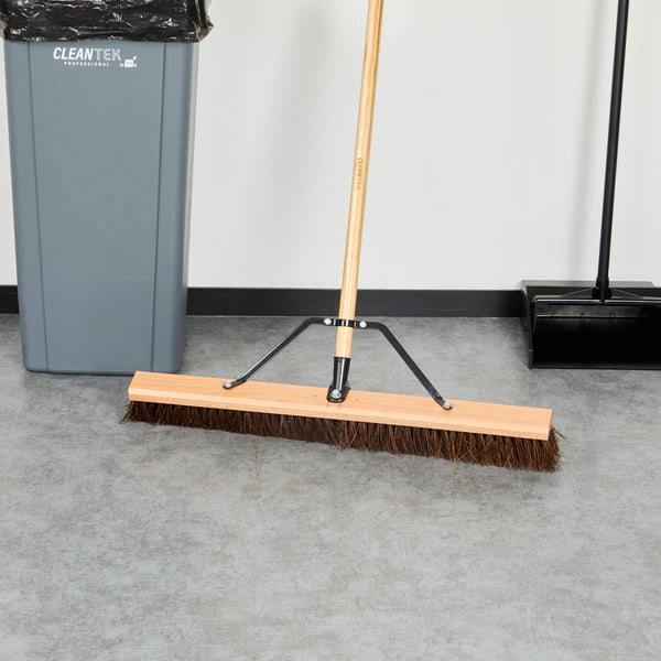 Restaurantware Clean Tek Professional 30" Hardwood Garage / Push Broom Head - With Palmyra Unflagged Bristles - 1 Count Box