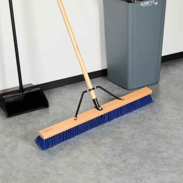 Restaurantware Clean Tek Professional 36" Hardwood Contractor / Push Broom Head - With Heavy Flagged Bristles - 1 Count Box