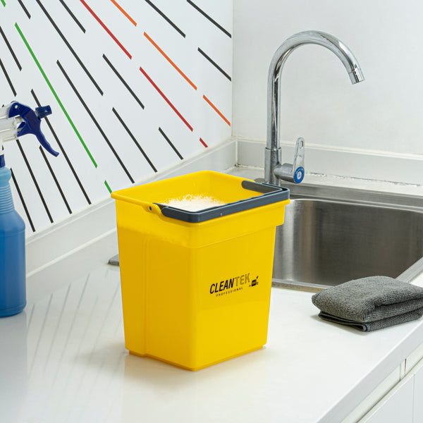 Restaurantware Clean Tek Professional 4 Qt Yellow Cleaning Bucket - 7" X 6 1/4" X 8 1/2" - 1 Count Box