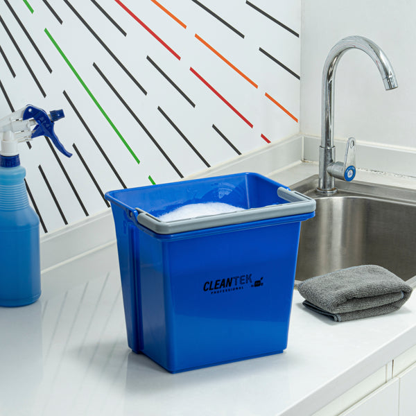 Restaurantware Clean Tek Professional 6 Qt Blue Cleaning Bucket - 9 1/4" X 7" X 8 3/4" - 1 Count Box