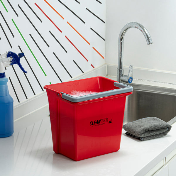 Restaurantware Clean Tek Professional 6 Qt Red Cleaning Bucket - 9 1/4" X 7" X 8 3/4" - 1 Count Box