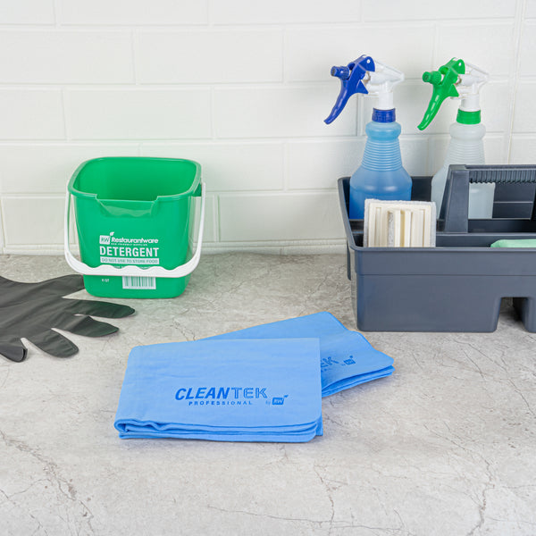 Restaurantware Clean Tek Professional Blue Chamois Cloth - With Storage Tube - 25 1/4'' X 17'' - 20 Count Box