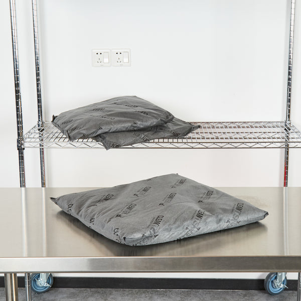 Restaurantware Clean Tek Professional Gray Universal Sorbent Pillow - 18" X 18" - 10 Count Box