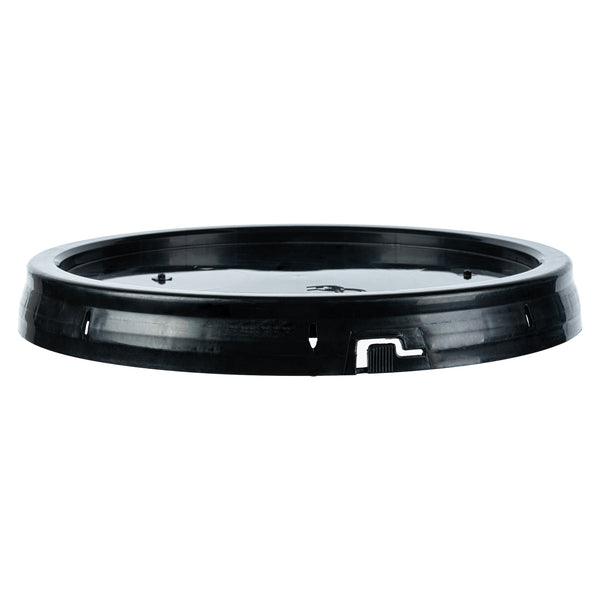 Restaurantware Clean Tek Professional Round Black Plastic Standard Lid - Fits 3.5 And 5 Gal Pail With Tear Tab Gasket - 1 Count Box