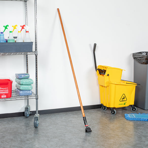 Restaurantware Clean Tek Professional Wood Dust Mop Handle - 64" - 1 Count Box