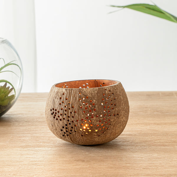 Restaurantware Coco Casa Brown Handmade Coconut Shell Candle Holder - Leaf Pattern - 4" X 4" X 3 1/4" - 10 Count Box