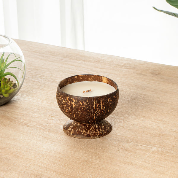 Restaurantware Coco Casa Handmade Coconut Candle Bowl - Sandalwood - 4" X 4" X 2 3/4" - 10 Count Box