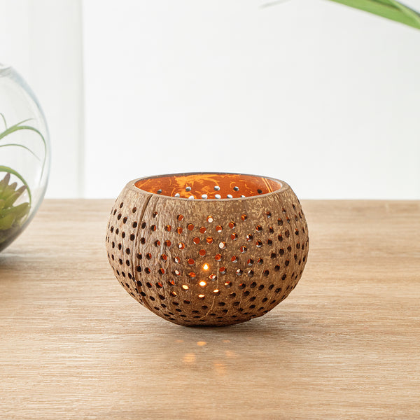 Restaurantware Coco Casa Tan Handmade Coconut Shell Candle Holder - Dotted Pattern - 4" X 4" X 3 1/4" - 10 Count Box