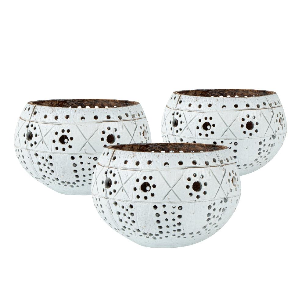 restaurantware Coco Casa White Handmade Coconut Shell Candle Holder - Sun and Light Pattern - 4" x 4" x 3 1/4" - 10 count box