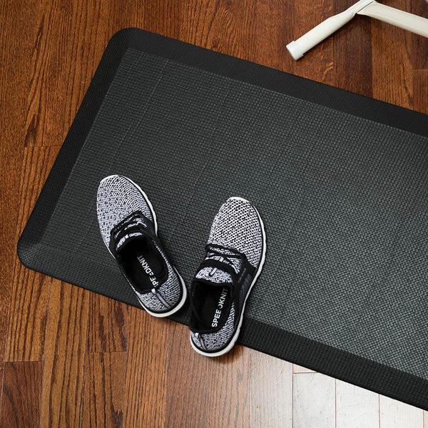 Restaurantware Comfy Feet Black Floor Mat - Extra-Padded Non-Slip Anti-Fatigue - 32" X 20" X 3/4" - 1 Count Box