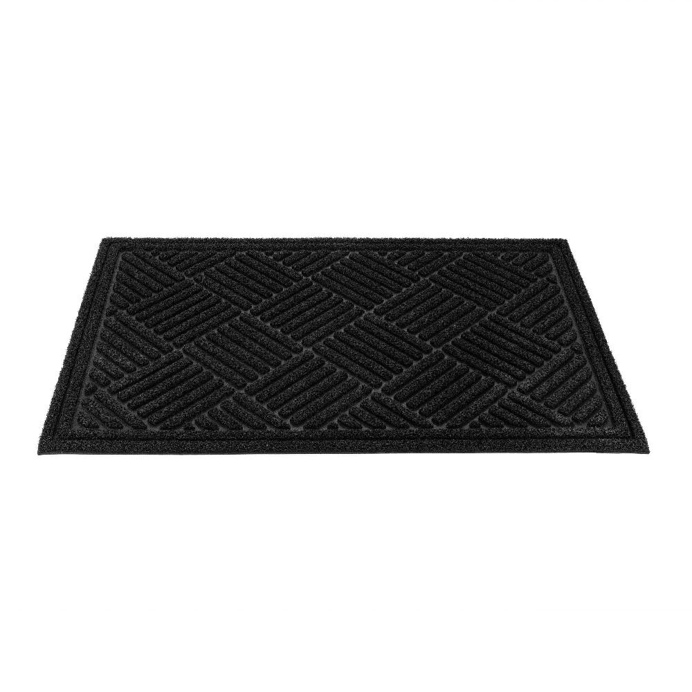 restaurantware Comfy Feet Black Heavy-Duty Outdoor Floor Mat - Diamond - 36" x 24" - 1 count box