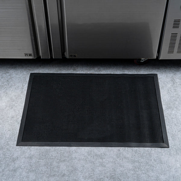 Restaurantware Comfy Feet Black Rubber Floor Mat - Non-Slip - 36" X 24" - 1 Count Box