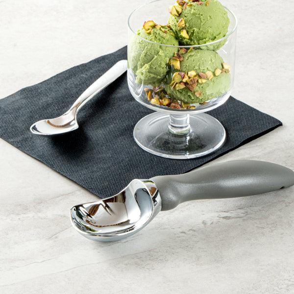 Restaurantware Comfy Grip Gray Metal Ice Cream Scoop - 7 3/4" X 2" X 1 3/4" - 1 Count Box