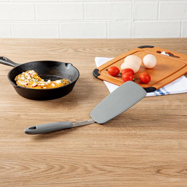 Restaurantware Comfy Grip Gray Silicone Solid Turner - 13 1/4" - 1 Count Box