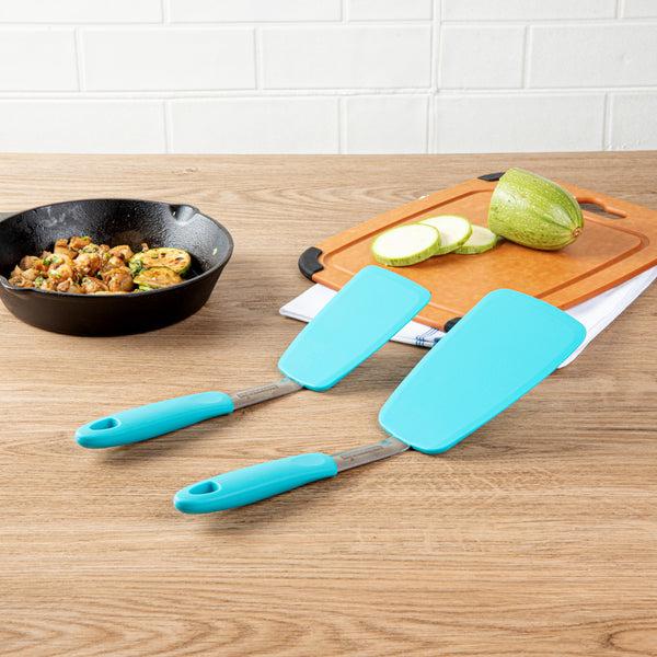 Restaurantware Comfy Grip Turquoise Silicone 2-Piece Solid Turner Set - 1 Count Box