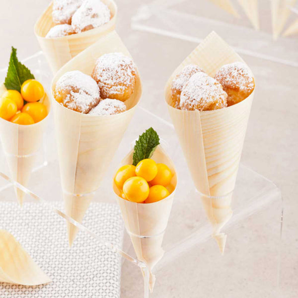 Restaurantware Cone Tek Clear Plastic Plateau Cone Stand - 8 Slots - 12 1/2" X 6" X 5 1/4" - 1 Count Box